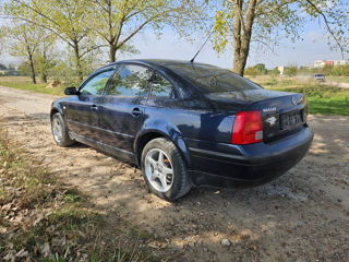 Volkswagen Passat foto 3