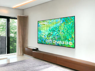 Televizor Samsung 4K UHD cu 65"