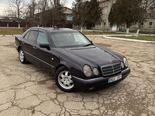 Mercedes E-Class