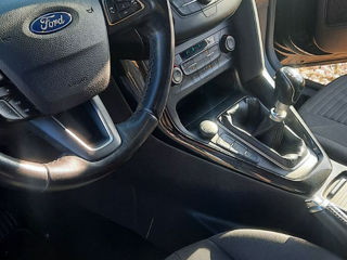 Ford Focus foto 8