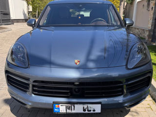 Porsche Cayenne фото 1