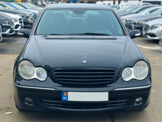 Mercedes C Class foto 2