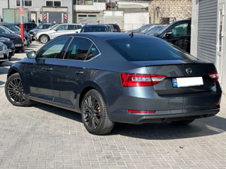 Skoda Superb фото 5