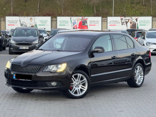 Skoda Superb foto 3