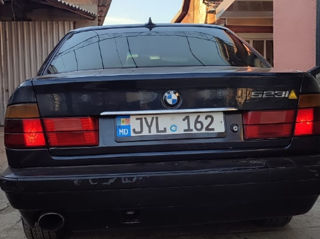 BMW 5 Series foto 5