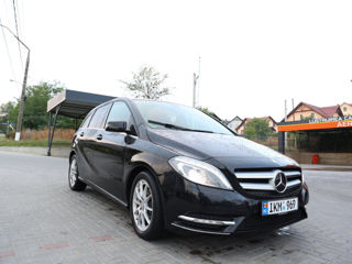 Mercedes B-Class foto 9