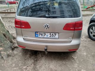 Volkswagen Touran foto 3