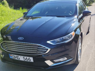 Ford Fusion foto 6