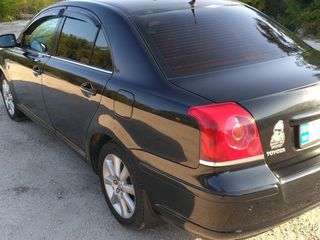 Toyota Avensis foto 10