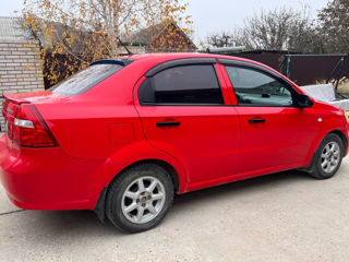 Chevrolet Aveo foto 7