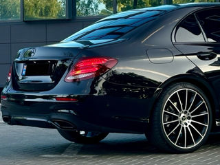 Mercedes E-Class foto 3