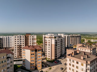 Apartament cu 4 camere, 160 m², Durlești, Chișinău foto 5