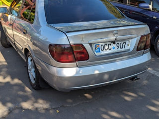 Nissan Almera foto 9