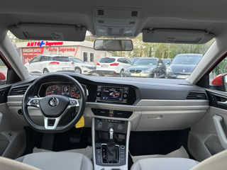 Volkswagen Jetta foto 7