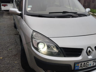 Renault Grand Scenic foto 1