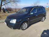 KIA Carens foto 1