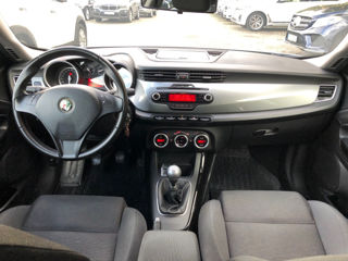 Alfa Romeo Giulietta foto 8