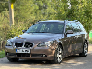 BMW 5 Series foto 1