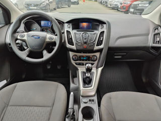 Ford Focus foto 8