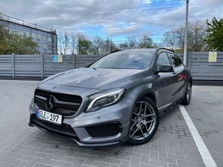 Mercedes GLA foto 10