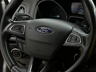 Ford Focus foto 19