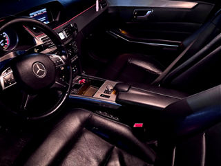 Mercedes E-Class foto 2