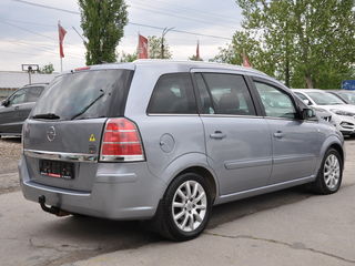 Opel Zafira foto 4