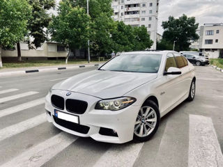 BMW 5 Series foto 2