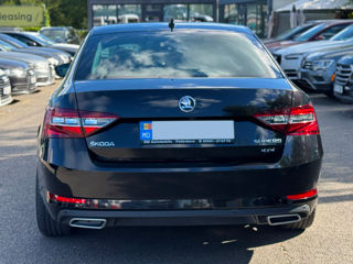 Skoda Superb foto 5