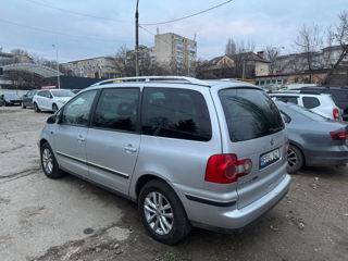 Volkswagen Sharan foto 3