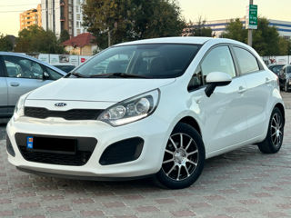 KIA Rio foto 1