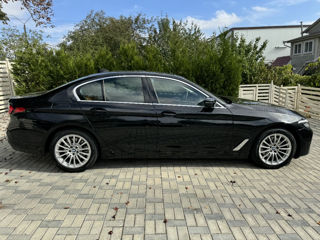 BMW 5 Series foto 8