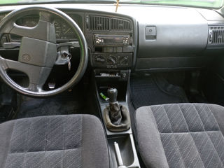 Volkswagen Passat foto 3