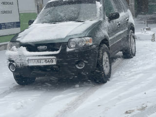 Ford Escape foto 10