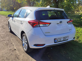 Toyota Auris foto 4