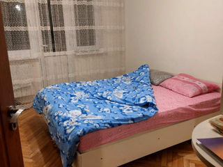 Apartament cu 2 camere, 80 m², Botanica, Chișinău foto 5