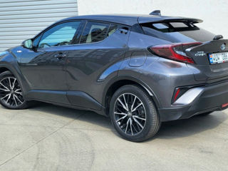 Toyota C-HR foto 3