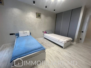 Apartament cu 2 camere, 68 m², Durlești, Chișinău foto 4