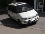 Nissan Serena foto 5