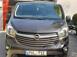Opel Vivaro foto 17