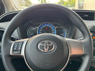 Toyota Yaris foto 11