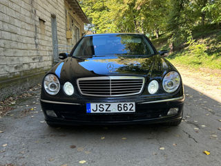 Mercedes E-Class foto 5