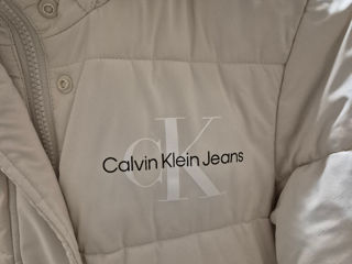 Пуховик Calvin Klein foto 3