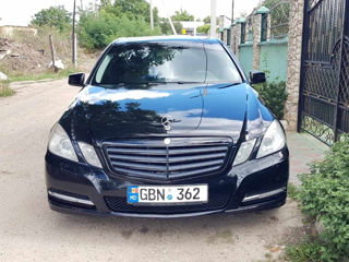 Mercedes E-Class foto 2