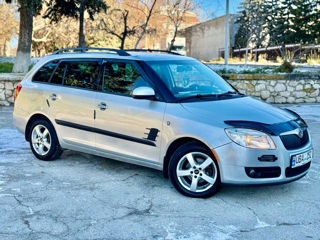 Skoda Fabia foto 2