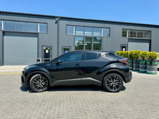 Toyota C-HR фото 6