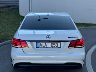 Mercedes E-Class foto 5