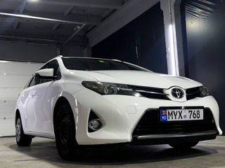 Toyota Auris foto 2