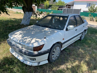 Mitsubishi Lancer foto 3