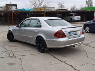 Mercedes E-Class foto 4